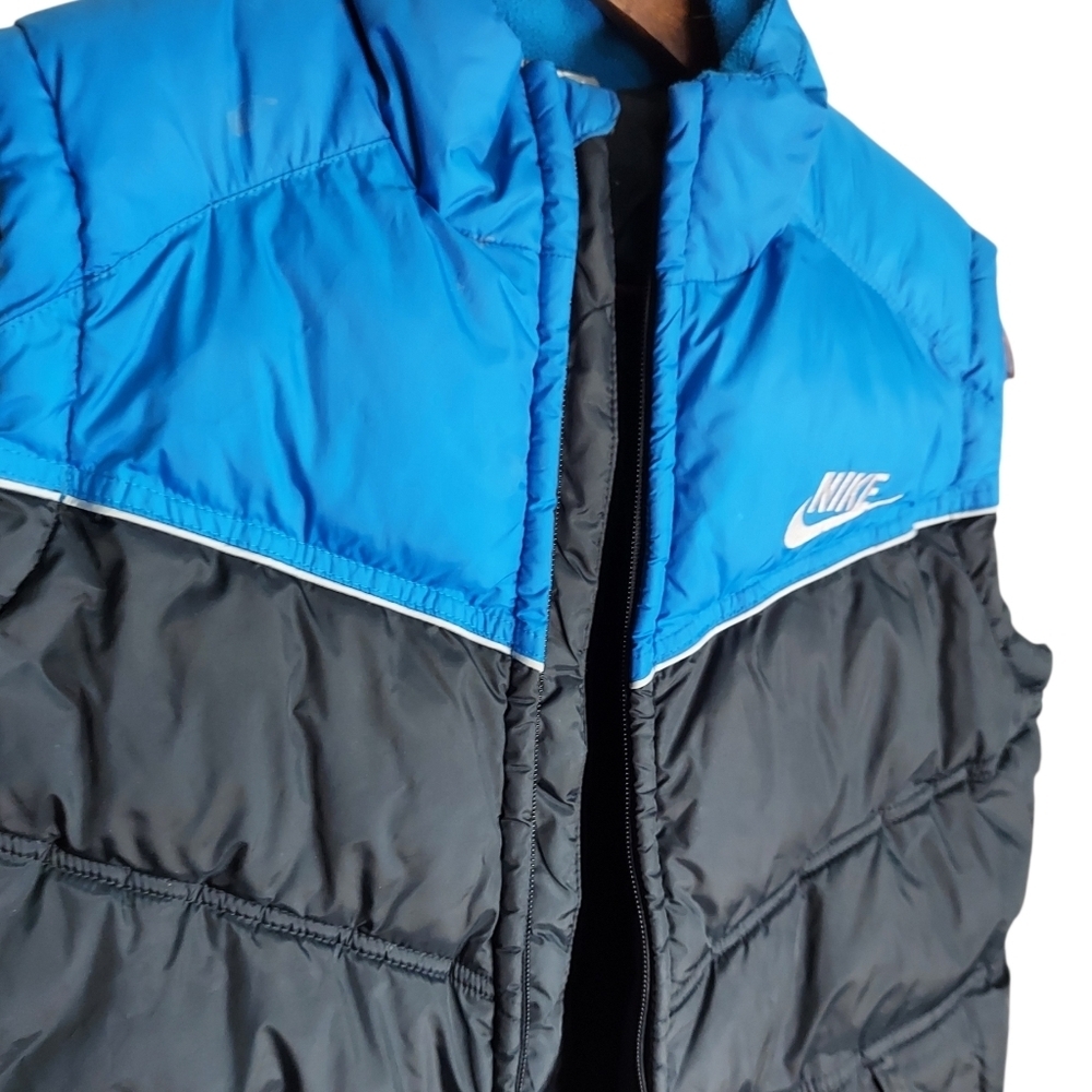 Nike Black and Blue Puffer Vest - Picture 3 of 5